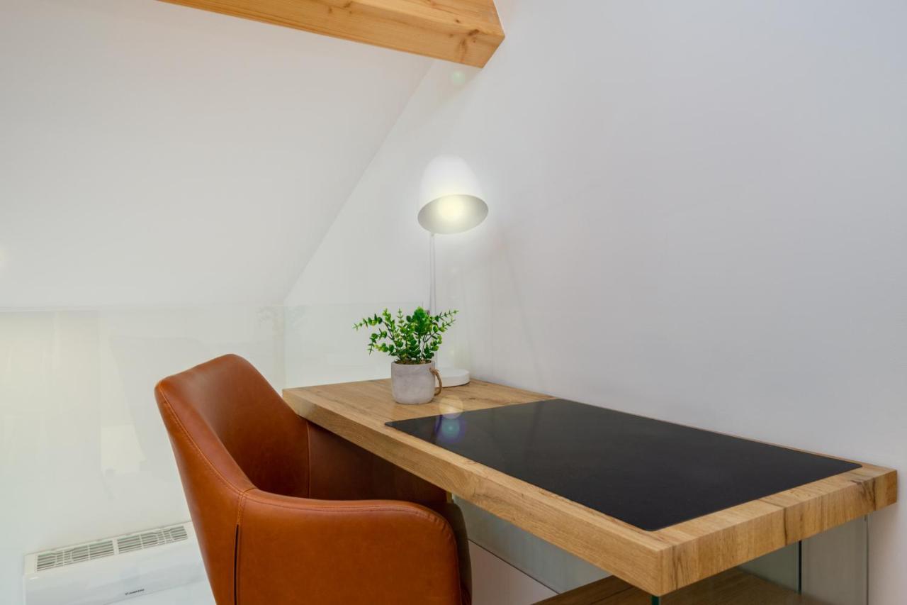 Whome Riverside View Premium Apartment W/ Ac & Terrace Porto Exterior foto